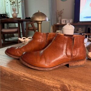 Kork-Ease Velma Chelsea Ankle Boots